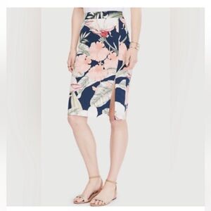 Ann Taylor Tropical Island Pencil Skirt size 10P NWT